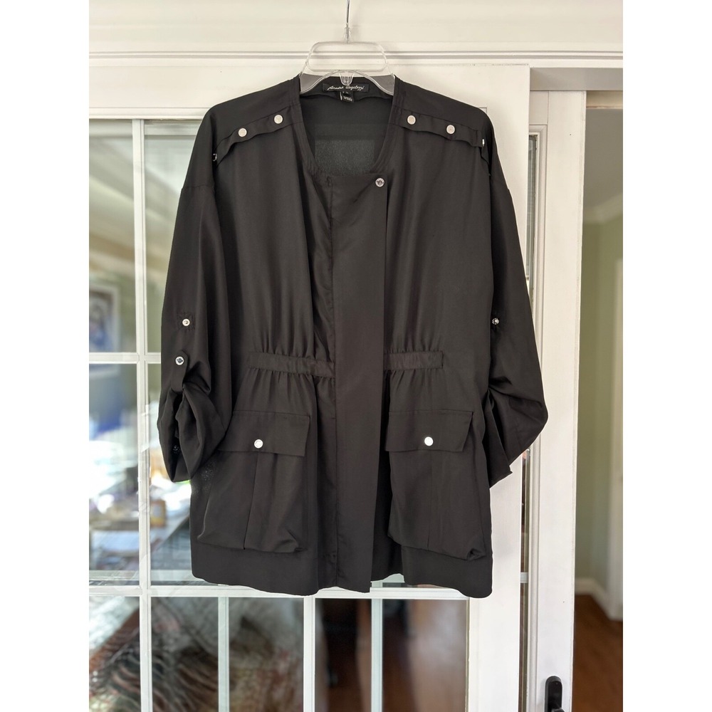 Sandra Angelozzi Blouse Womens Size Large Black Roll Tab Sleeve Buttons EUC